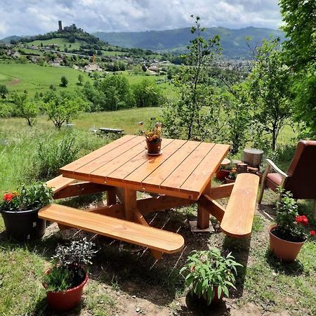 Les Coteaux De Planeze, Chambre Pour 2, 3 Ou Famille Nombreuse 2 Adultes 5 Enfants Et Jeunes Belmont-Bretenoux Exteriör bild