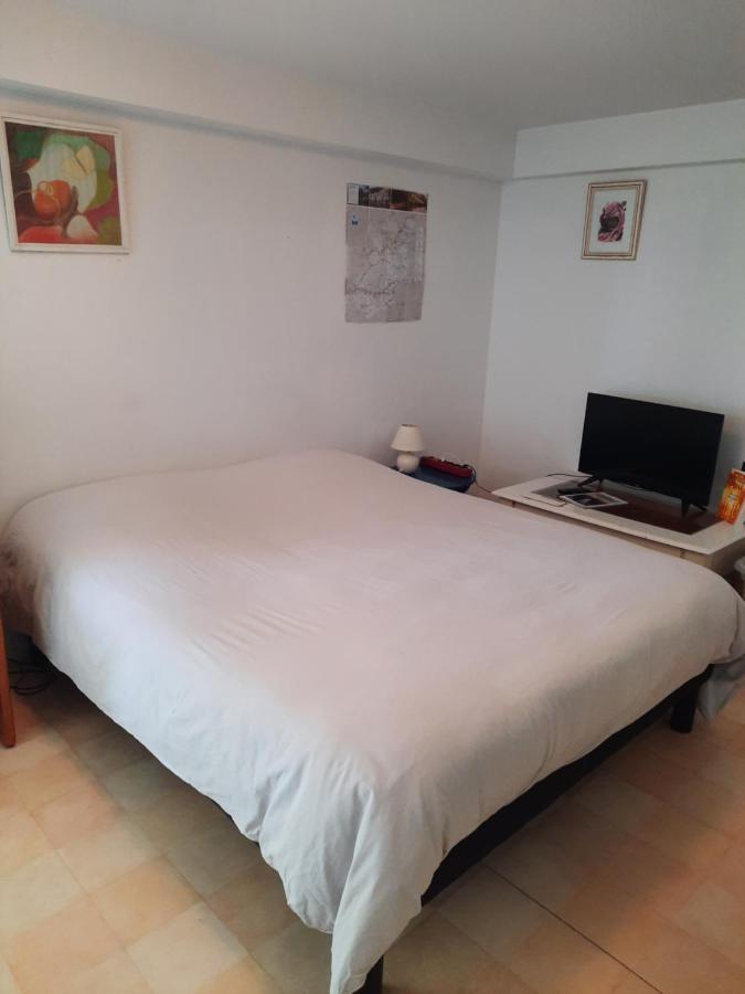 Les Coteaux De Planeze, Chambre Pour 2, 3 Ou Famille Nombreuse 2 Adultes 5 Enfants Et Jeunes Belmont-Bretenoux Exteriör bild