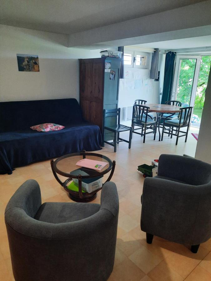 Les Coteaux De Planeze, Chambre Pour 2, 3 Ou Famille Nombreuse 2 Adultes 5 Enfants Et Jeunes Belmont-Bretenoux Exteriör bild